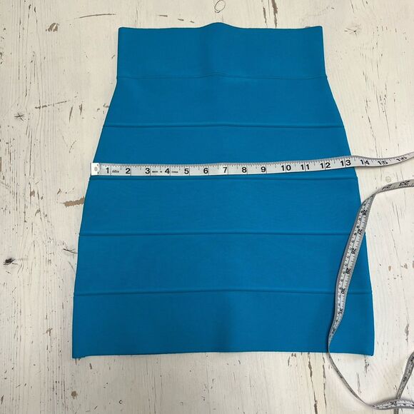 BCBG MAX AZRIA Bandage Pencil Skirt XS NWT Y2K Stretch MSRP $138 - Picture 6 of 6